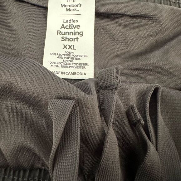 NWOT - Plus Size Women’s Athletic Running Shorts Black/White - Size XXL - Picture 3 of 4